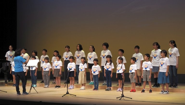 玉名市少年少女合唱団の写真