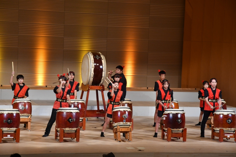 源九郎太鼓の演奏のアップの写真