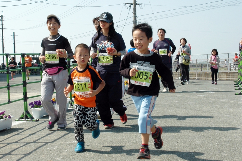写真105:横島町いちごマラソン大会の様子
