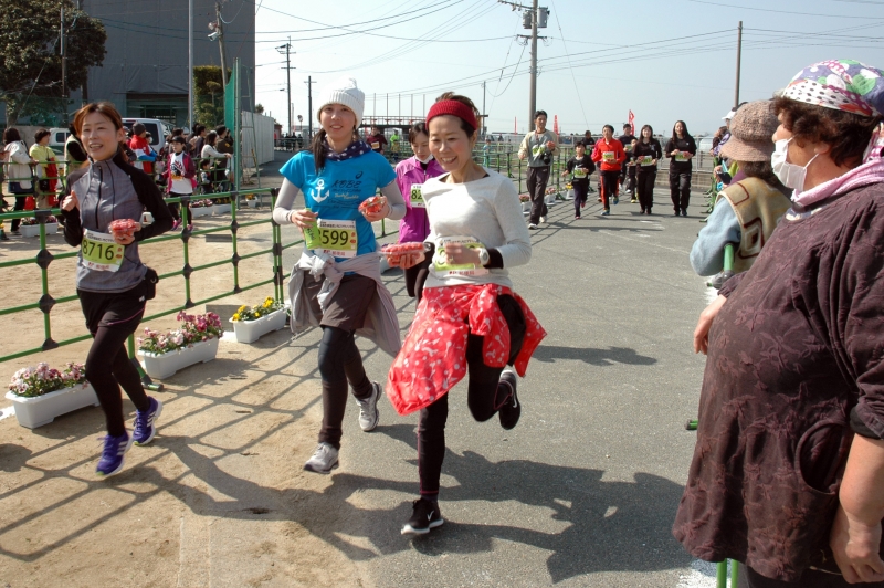 写真108:横島町いちごマラソン大会の様子
