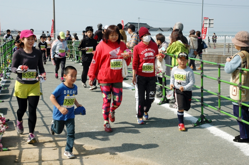 写真109:横島町いちごマラソン大会の様子