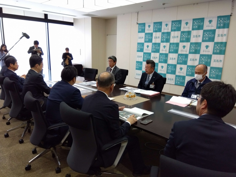 ÌÚ¼¸©Ãλö¤È¤Î²ñÃÌ¢