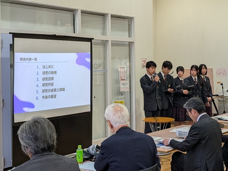 県立玉名工業高校、電子科の発表の様子