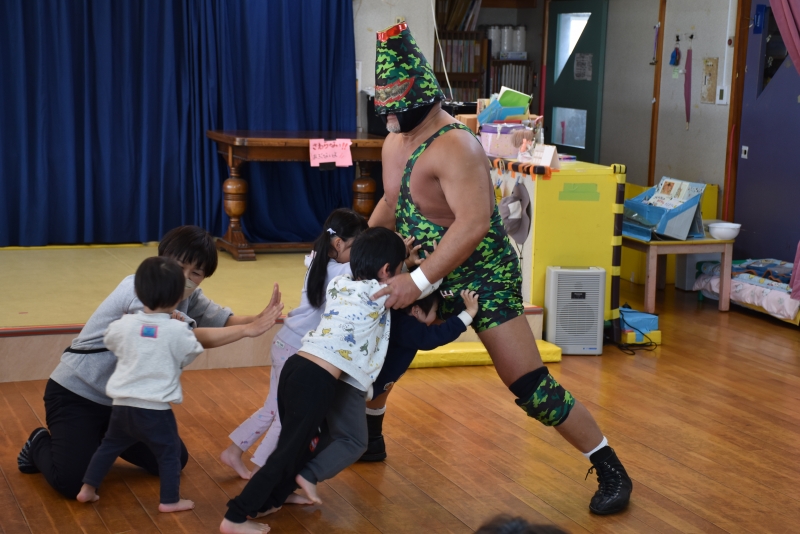 ˭���ݰ������������з�