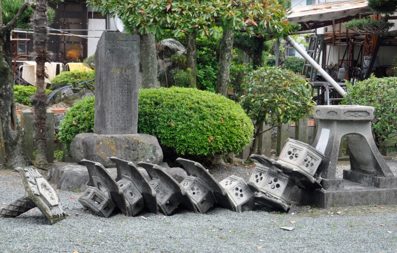 29 0416　横島の神社の写真