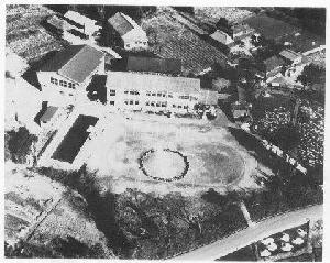 月瀬小学校旧校舎(昭和50年頃撮影)の画像