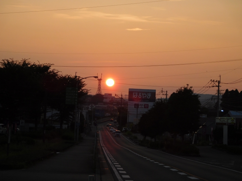 20　大倉の坂の夕日の写真