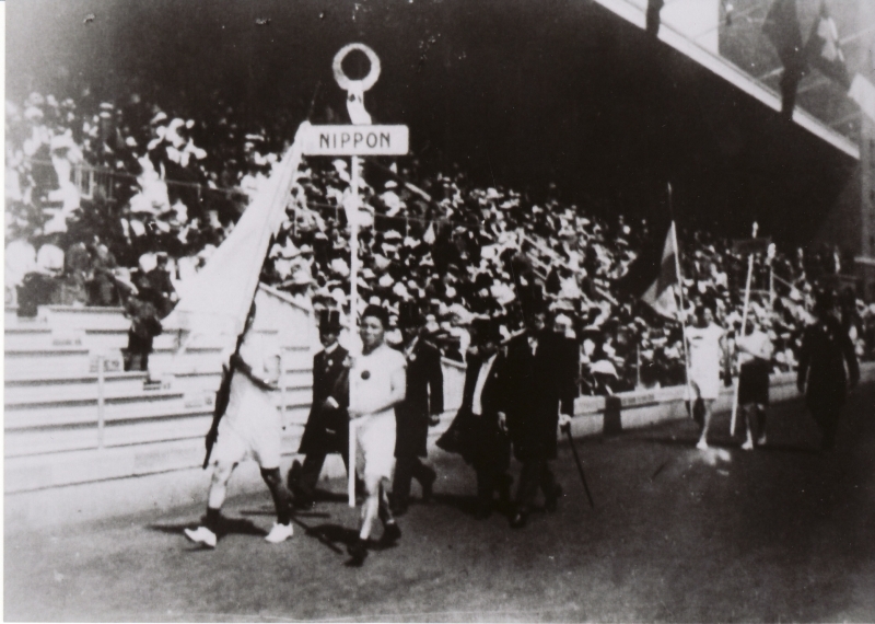 日本人初のオリンピック出場の写真