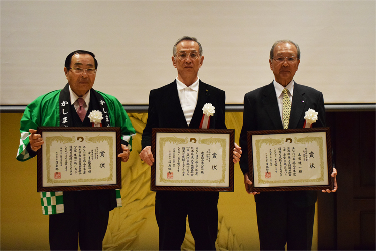 県知事賞受賞者(麦と大豆)の写真