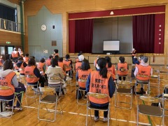 高道小学校体育館で「命のひと声訓練」開会の写真