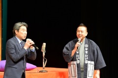 �ӲȤ���ʿ��ȶ�̾��Ĺ�����ơ�������ä��Ƥ���̿�