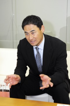 前田智徳インタビューの写真です